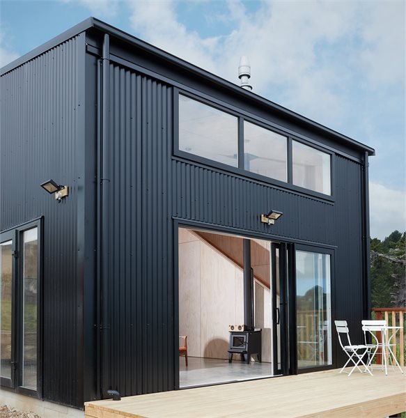 AluClip in Matt Black has been added to the exterior
