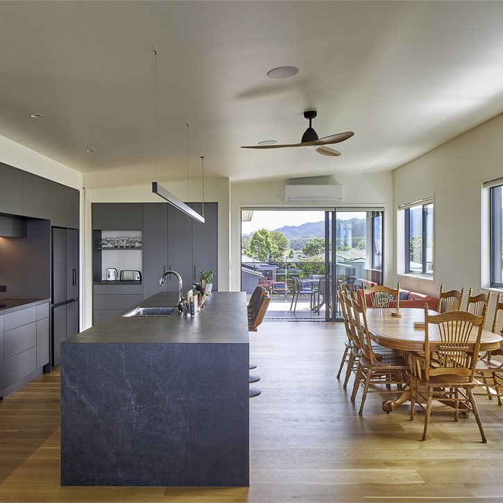 Trending Image Vantage.Whitianga.0072.jpg