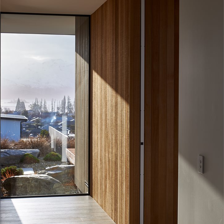 Trending Image YHG.Vantage.Wanaka.0304.jpg