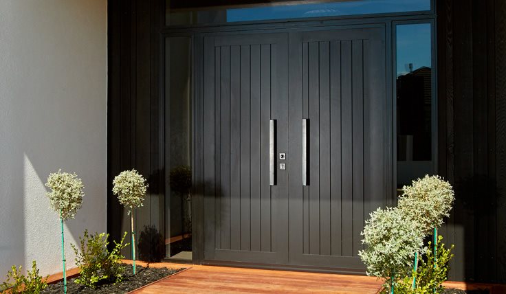 Entrance door colours